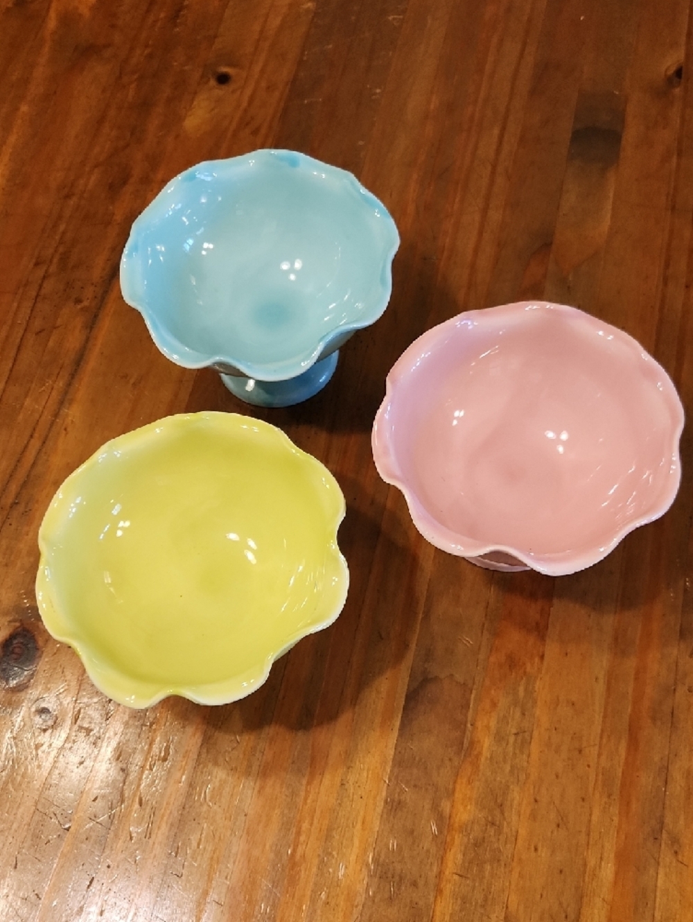 Williams Sonoma Pastel Pedestal Dessert Bowls — Pink, Blue & Yellow (Set of 3) - Picture 2 of 5